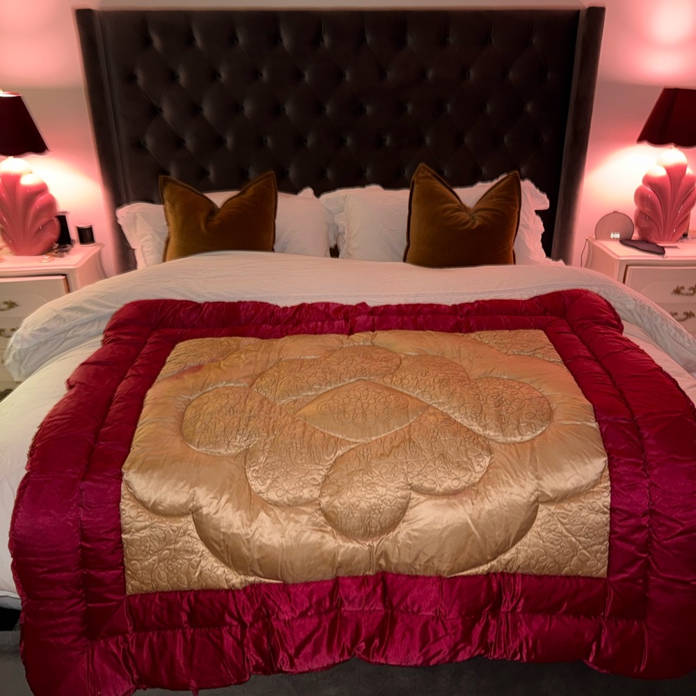 Vintage eiderdown